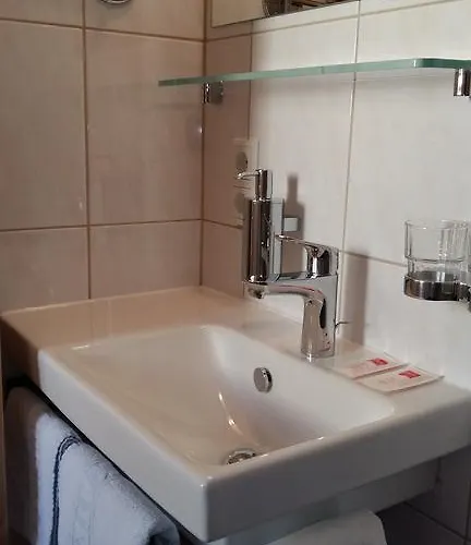 ペンション カトリン 4*