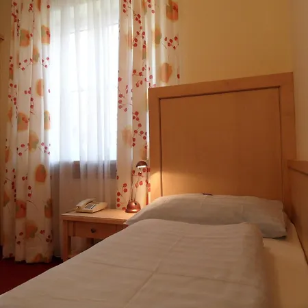 Katrin Guest house