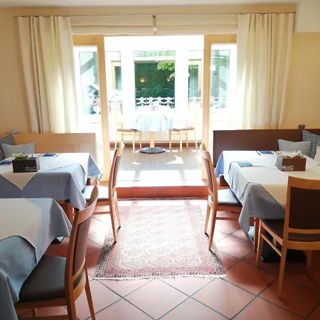 ペンション カトリン