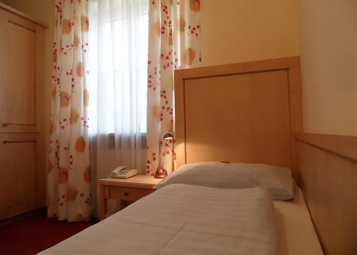 Katrin בית הארחה