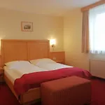 Katrin 4*
