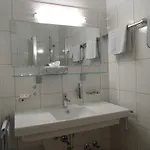 Katrin בית הארחה