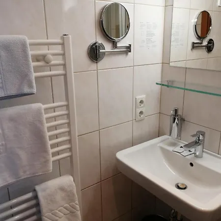 佩西恩凯特琳旅馆 招待所 4*