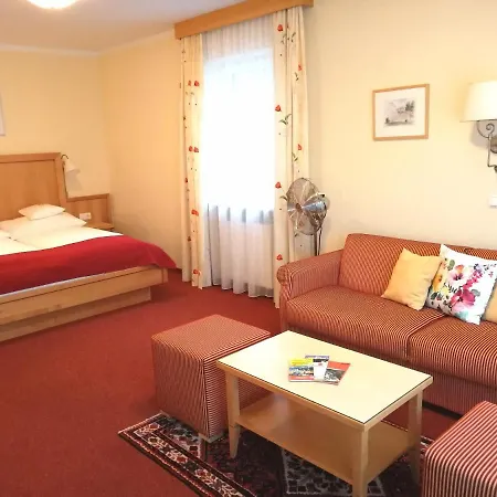 ペンション カトリン ゲストハウス 4*