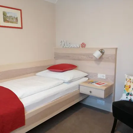 ペンション カトリン 4*